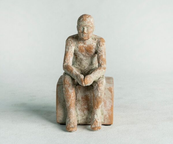 Home Decor Ornaments - Resin Sitting Man (2)