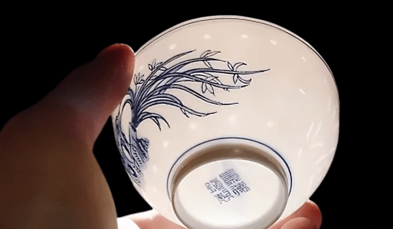 The light transmittance of porcelain