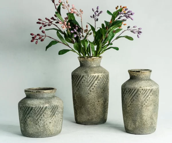 Wholesale 3 set vintage-style textured ceramic vases (1)